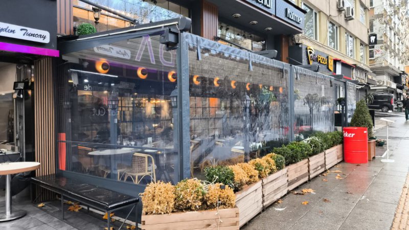 Motorlu Pergola ve Şeffaf Branda