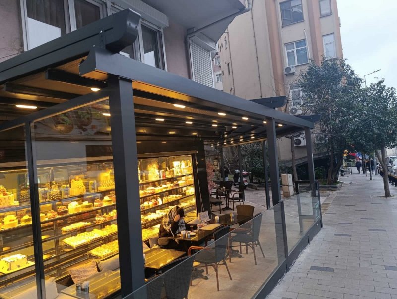 Pergole Tente Yaşam Pastanesi